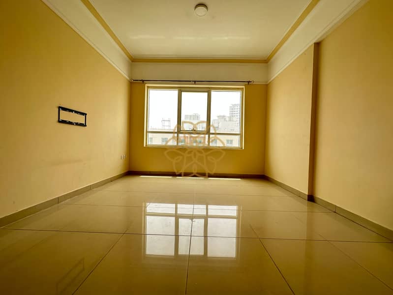 Hot offer 1bedroom with two washroom - View 4