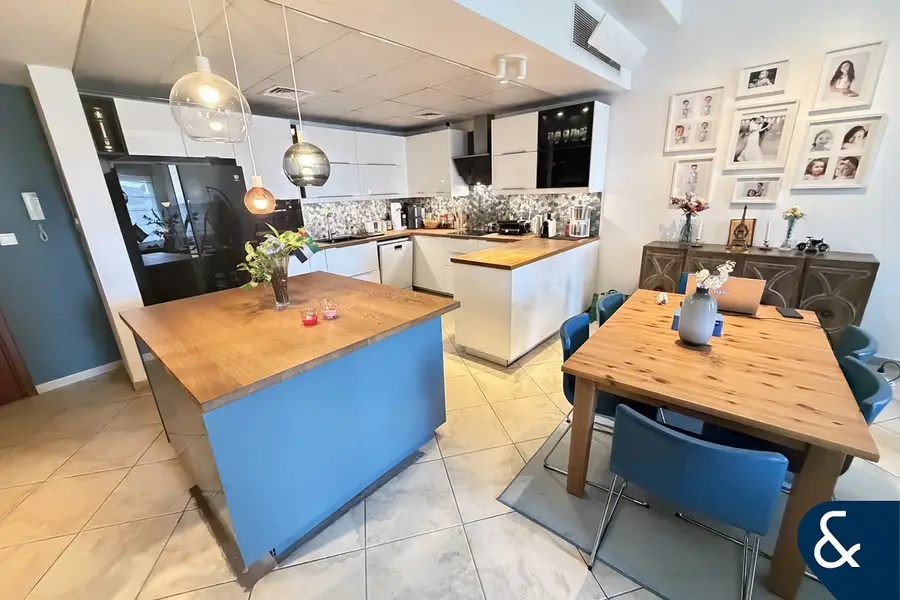 Apartment in Dubai - View 5