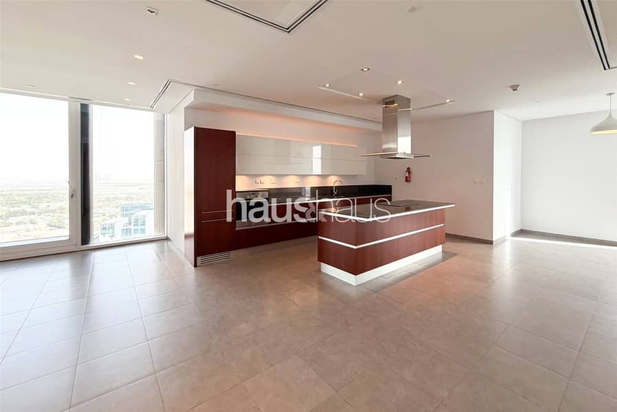 DIFC Living | Skyline Views | Large Layout DIFC Living | Skyline Views | Large Layout