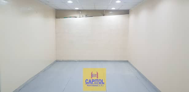 Warehouse for Rent in Al Quoz, Dubai - 20210517_103942. jpg Warehouse for Rent in Al Quoz, Dubai - 20210517_103942. jpg