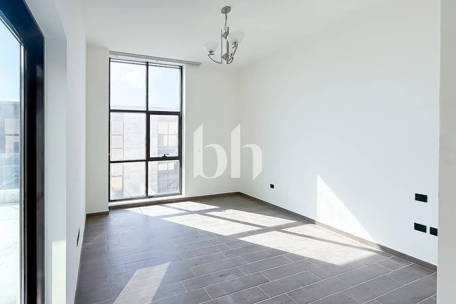 Pool Facing | Great Location | Motivated Seller - Image 4
