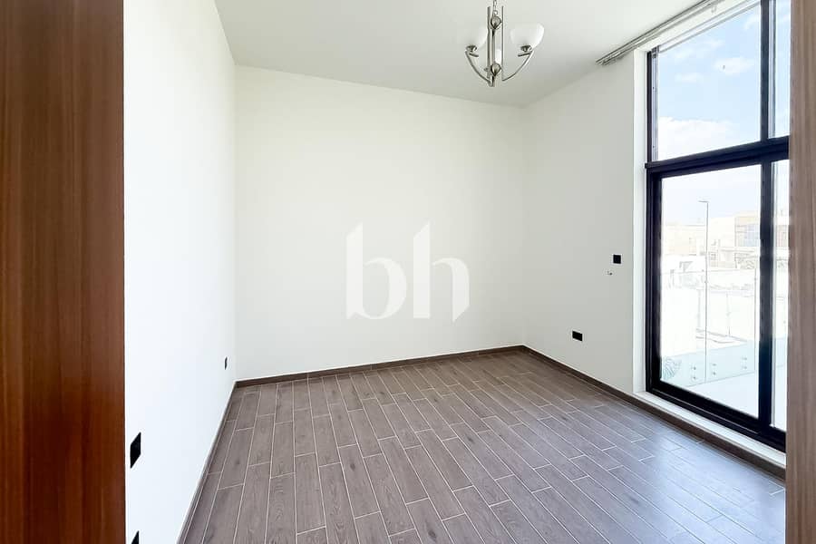 Pool Facing | Great Location | Motivated Seller - Image 6