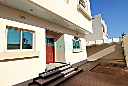 Light filled 3 bed+m semi detached villa Light filled 3 bed+m semi detached villa