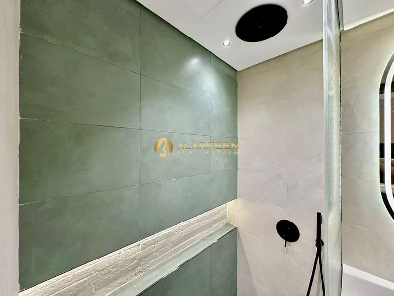 Marina View Studio | Emerald Vision | Open-Plan Layout - Image 5