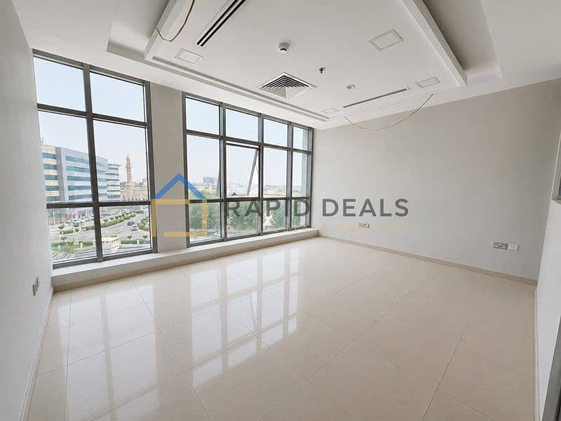 Modern Fitted Office Space with Spacious Cabins Modern Fitted Office Space with Spacious Cabins