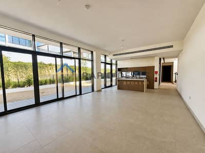 4 Bedroom Villa for Rent in Al Furjan, Dubai - 4BR+M Independent Villa Facing Pool and Park 4 Bedroom Villa for Rent in Al Furjan, Dubai - 4BR+M Independent Villa Facing Pool and Park