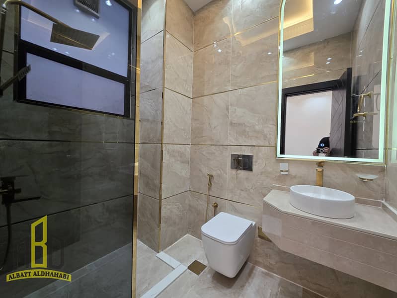30 ea34b580-5ded-490a-853c-db7b96a24295. jpg