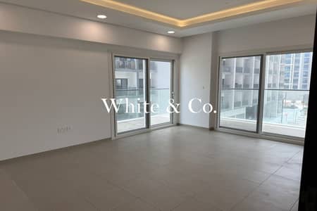 2 Bedroom Flat for Rent in Dubai Studio City, Dubai - Walk-in wardrobe | Premium | Vacant Now 2 Bedroom Flat for Rent in Dubai Studio City, Dubai - Walk-in wardrobe | Premium | Vacant Now