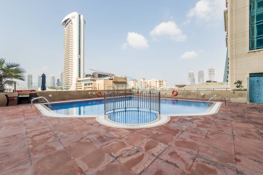 41 Outdoor Pool 2. jpg