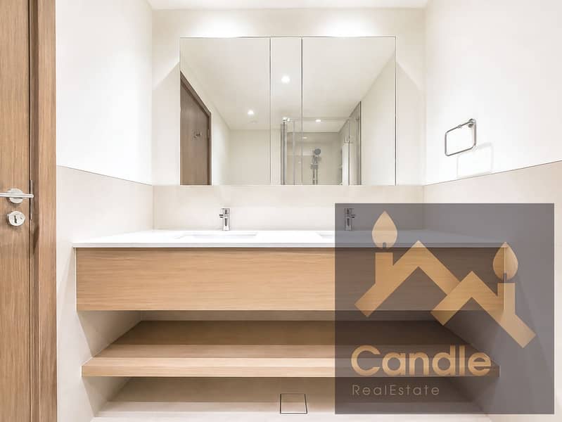 10 master bathroom. jpg