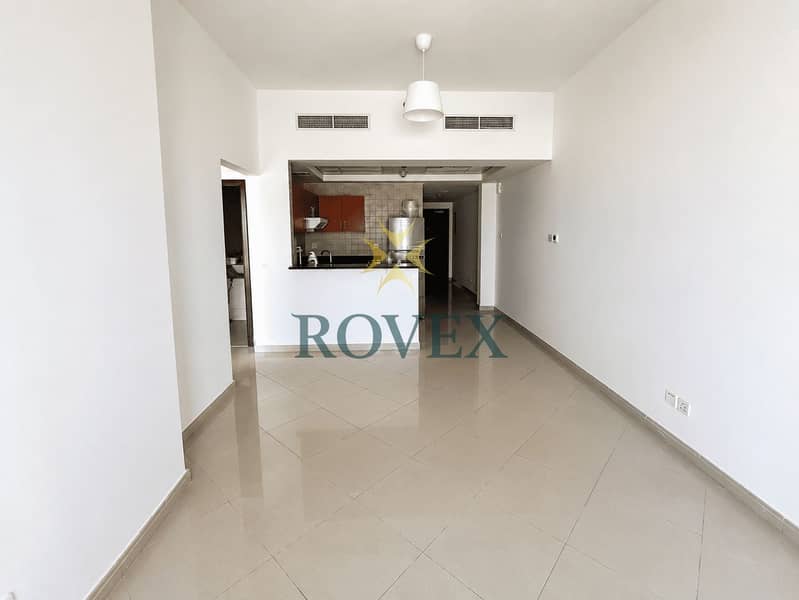 VACANT | HIGH FLOOR | 6 CHEQUES VACANT | HIGH FLOOR | 6 CHEQUES