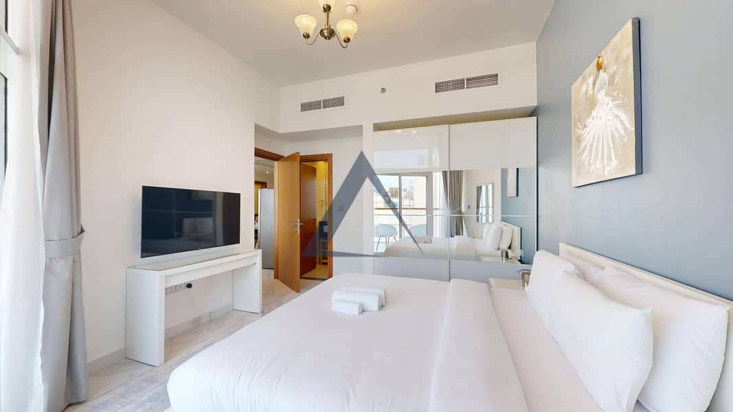 10 Master Bedroom - Millennium-Binghatti-Business-Bay. jpg