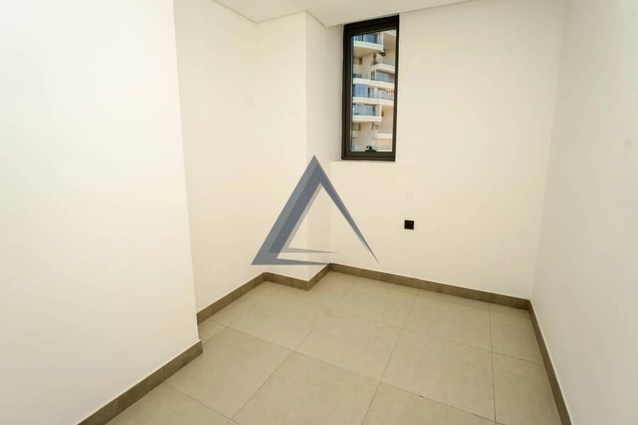 5 Property Image