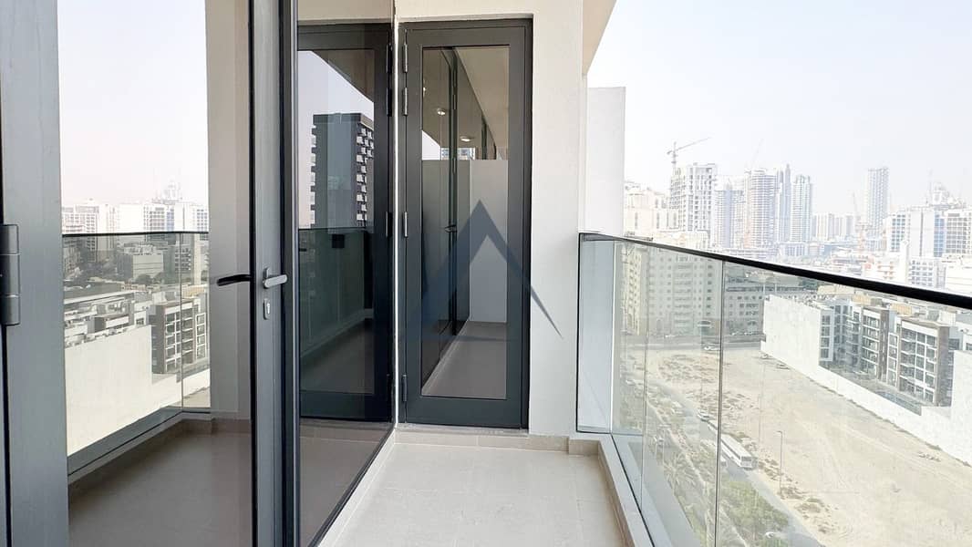 Brand new | Quality Finishing | High Floor - Image 9