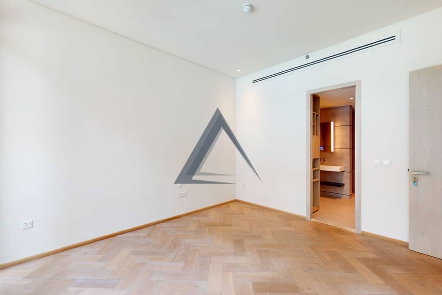 10 Property Image