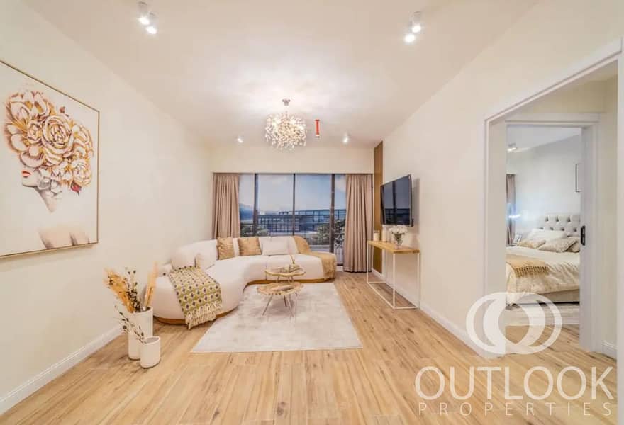EXCLUSIVE | POOL VIEW | LUXURY 1BR | INVESTOR DEAL - Image 1