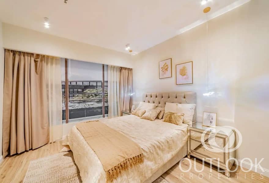 EXCLUSIVE | POOL VIEW | LUXURY 1BR | INVESTOR DEAL - Image 3