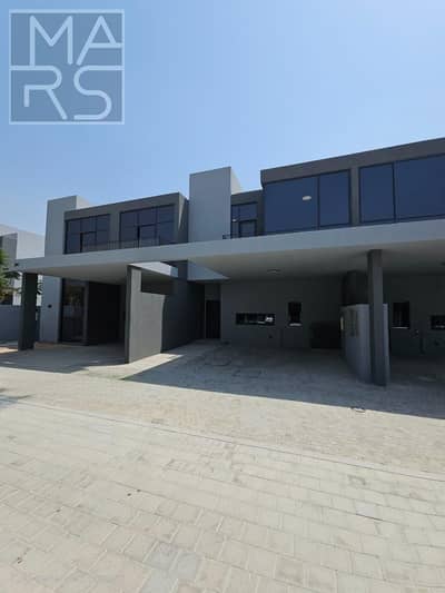 4 Bedroom Townhouse for Sale in Tilal City, Sharjah - 211f5f81-1602-4053-bde5-1d2c27491f46. jpg 4 Bedroom Townhouse for Sale in Tilal City, Sharjah - 211f5f81-1602-4053-bde5-1d2c27491f46. jpg