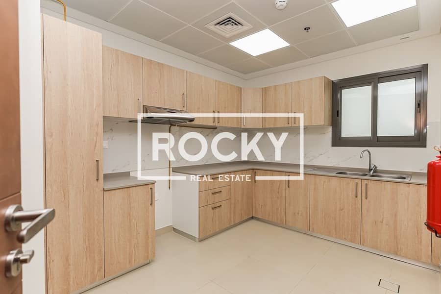 5 Hamad Ahmed Hamad Bin Suqat Al Falasi Building - Unit 212 - 2BR-8. jpg