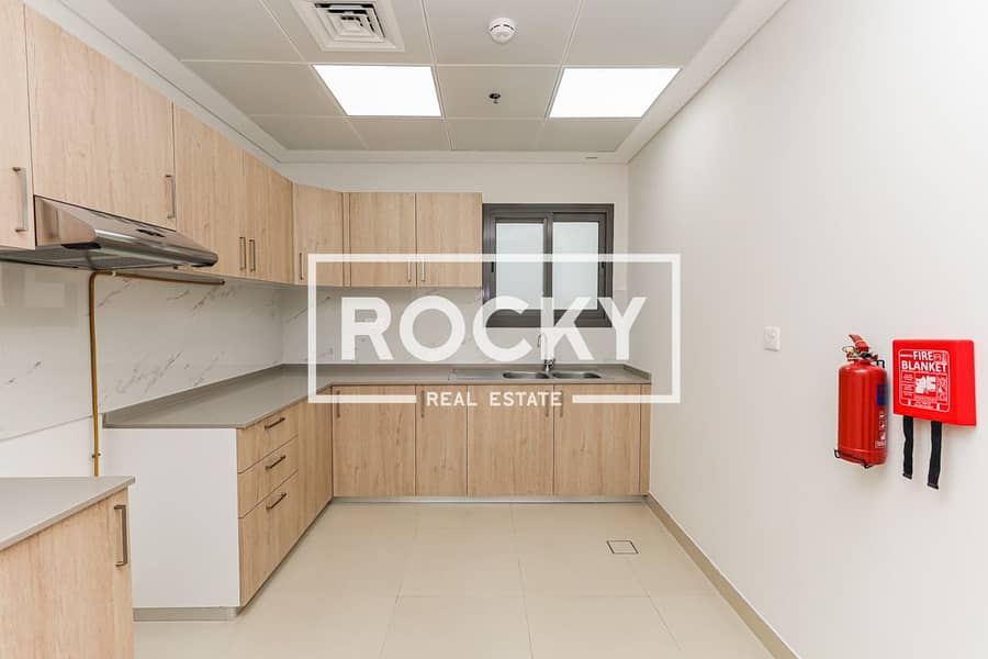 6 Hamad Ahmed Hamad Bin Suqat Al Falasi Building - Unit 212 - 2BR-9. jpg
