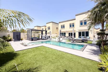4 Bedroom Villa for Sale in Jumeirah Park, Dubai - Fully Upgraded | Great Location | Call Archie now