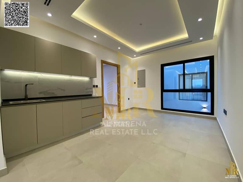 2 5bb8e4a4-5217-45ae-9fcc-d25626ce6d79. jpg