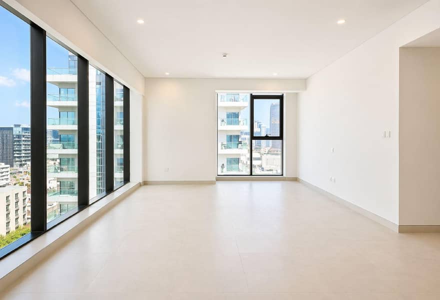Golf View | High Floor | Spacious 2bhk - Image 2