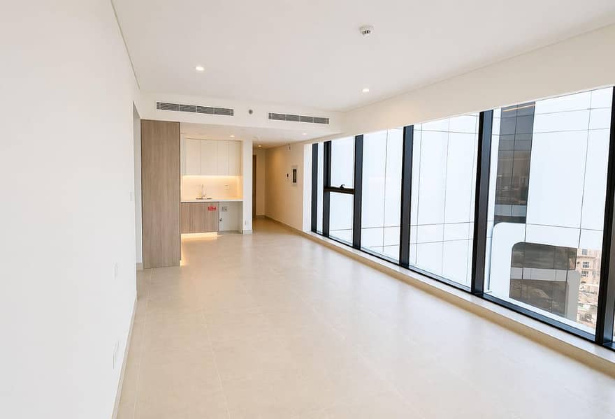 Golf View | High Floor | Spacious 2bhk - Image 3