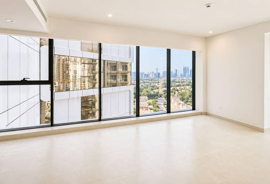 Golf View | High Floor | Spacious 2bhk - Image 4