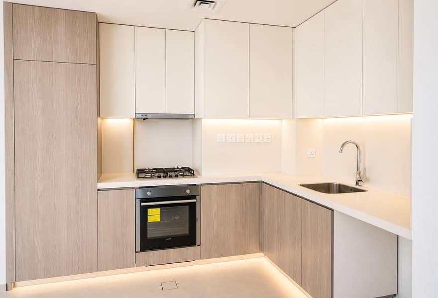 Golf View | High Floor | Spacious 2bhk - Image 14