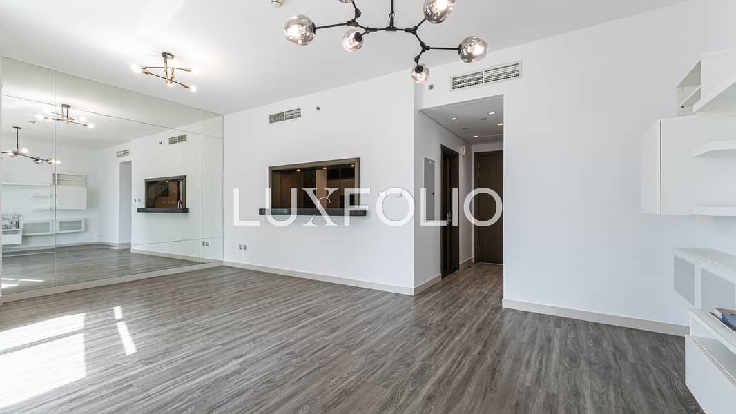 Prime Location | Unfurnished | Vacant Prime Location | Unfurnished | Vacant