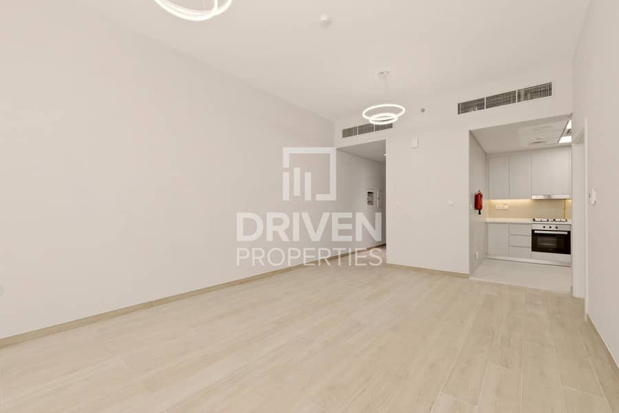 Brand New I Large Layout I Prime Location Brand New I Large Layout I Prime Location