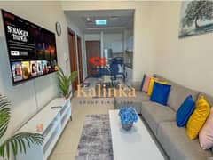 Spacious 1 BR | Bright Living Area with Balcony