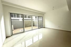 Huge 3BR | Well-Maintained |Back to Back W/ Garden