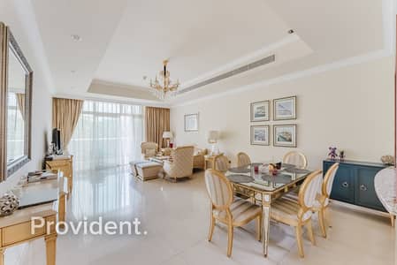 2 Bedroom Apartment for Sale in Palm Jumeirah, Dubai - Spacious | Furnished | Prime Location