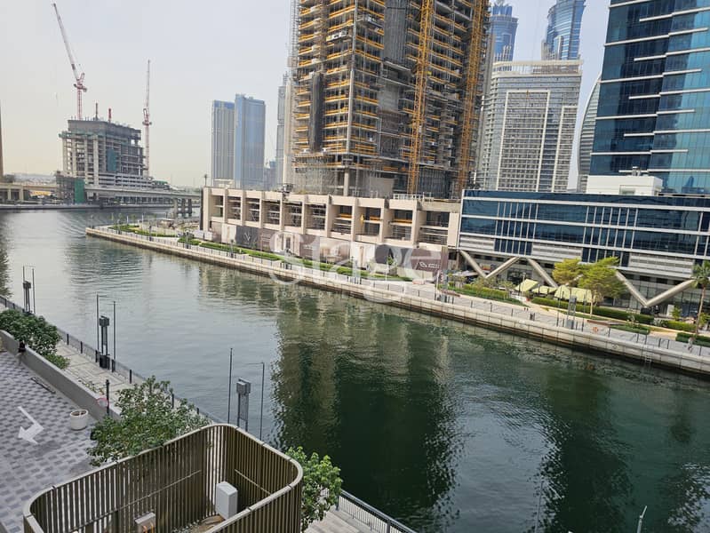 Brand New I Full Lake View I Modern Fittings Brand New I Full Lake View I Modern Fittings