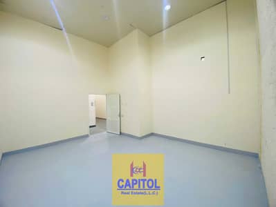 Warehouse for Rent in Al Quoz, Dubai - IMG_5748. jpg Warehouse for Rent in Al Quoz, Dubai - IMG_5748. jpg