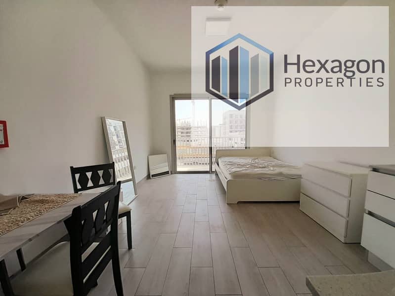 Studio Apartment | Glorious Central Residences | Balcony | Pool Access - Image 2