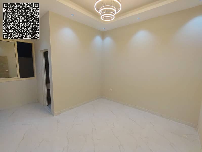 4 c06ebbaa-dd4a-4e0b-b2e2-b36889b92fd6. jpg