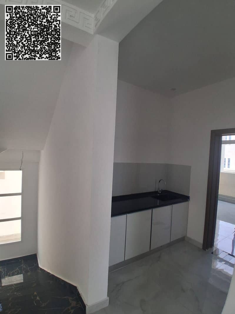 12 7fd0a887-ad61-4ade-b553-b1864e4f3ccc. jpg