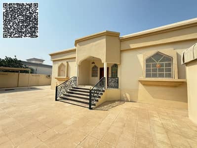 Villa de 4 chambres à à louer à Al Rawda, Ajman - 4aab38d7-7888-4c38-b597-2a19c120e1da. jpg
