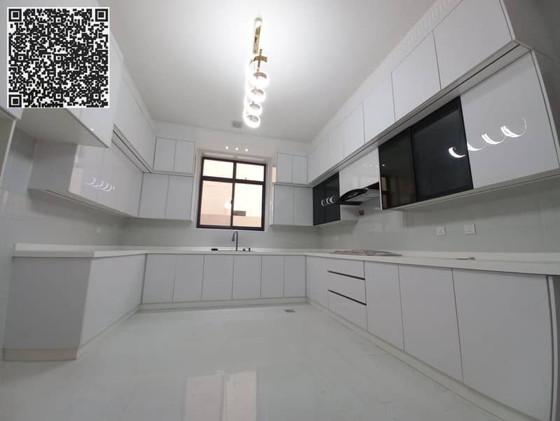 11 22af0709-bd90-45bf-921e-d41f78c04fa7. jpg