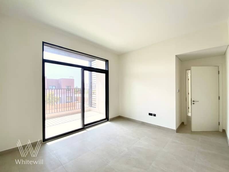 Corner | Single Row | Big Private Garden | Beach Access - Image 11