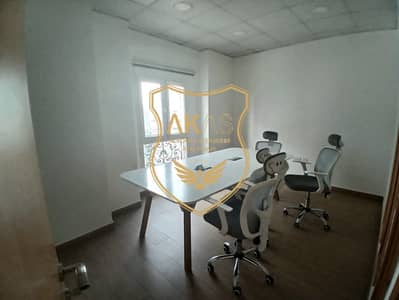 مکتب  للايجار في ديرة، دبي - 0c290913-781b-43dd-a4e1-f055c465e769. jpg