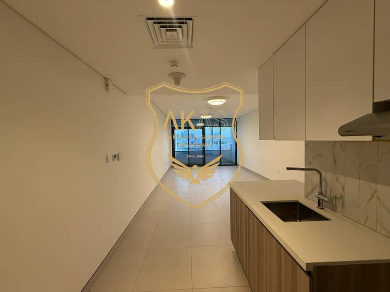 Creek View | Open Kitchen | Balcony | Family & Sharing Friendly