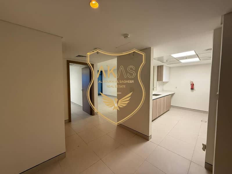 Creek View | Semi Open Kitchen | Balcony | Family & Sharing Friendly
