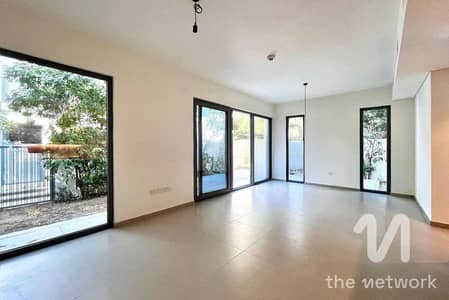 4 Bedroom Townhouse for Rent in Tilal Al Ghaf, Dubai - Close to Pool and Park | Vacant | Back to back 4 Bedroom Townhouse for Rent in Tilal Al Ghaf, Dubai - Close to Pool and Park | Vacant | Back to back