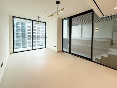 2 Bedroom Apartment for Rent in Jumeirah Village Circle (JVC), Dubai - Huge Balcony | 2BR + Private Pool | Unfurnished