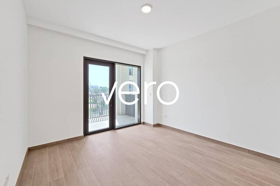 Balcony | Beach Access | Investor Deal Balcony | Beach Access | Investor Deal
