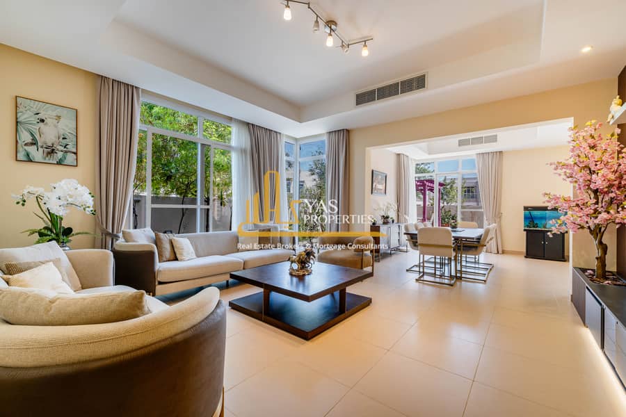 Corner Plot | Spacious Garden | 4BR+ Maid - View 4